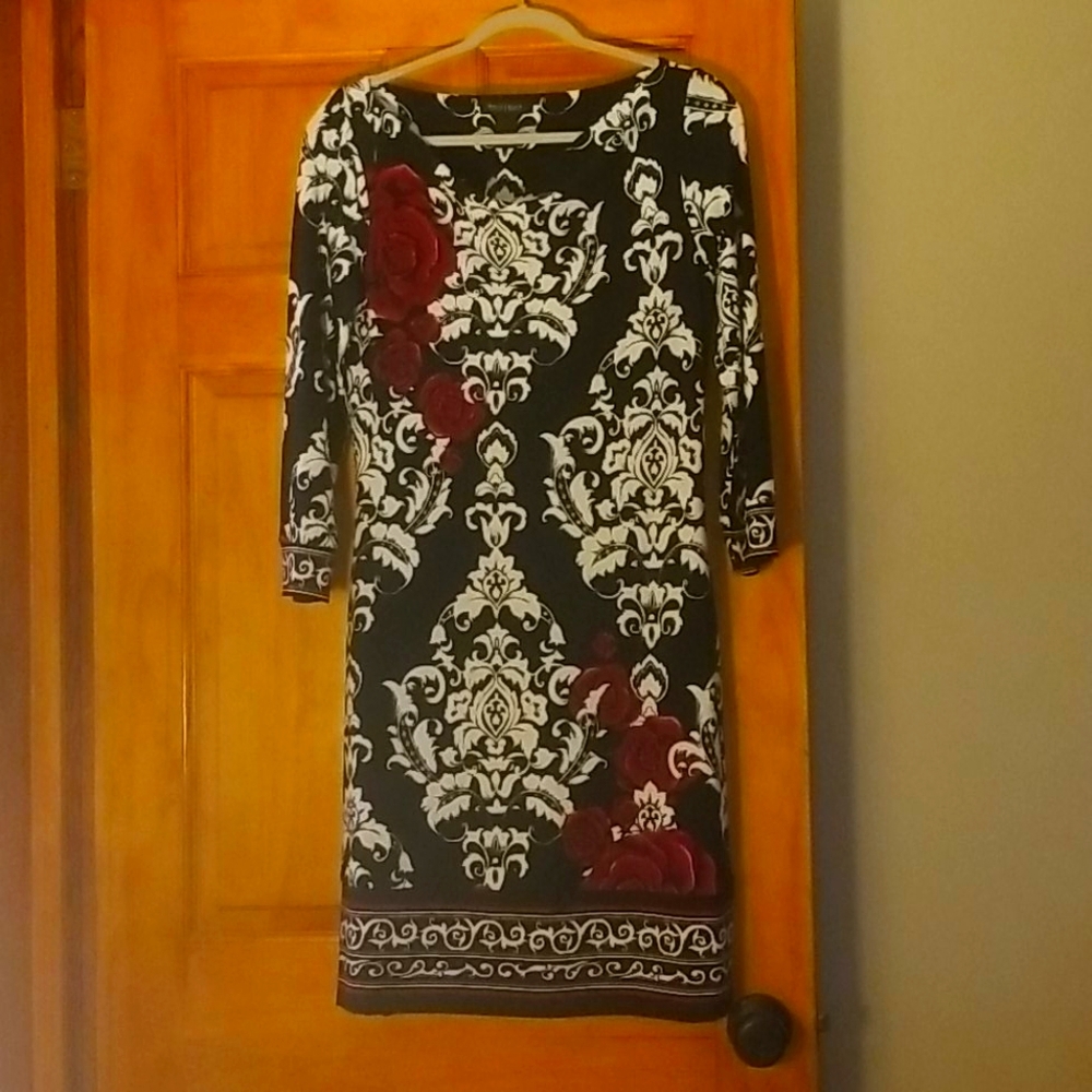 White house back market dress, small